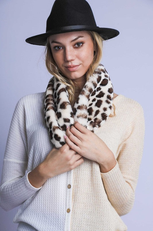 Leopard Print Faux Fur Scarf