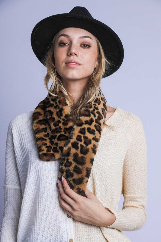 Leopard Print Faux Fur Scarf