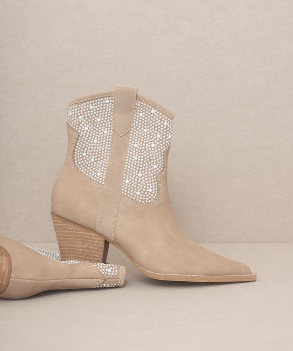 Pearl Elegance Studded Western Cowboy Boots