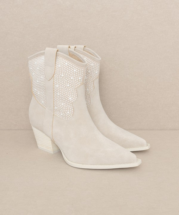 Pearl Elegance Studded Western Cowboy Boots